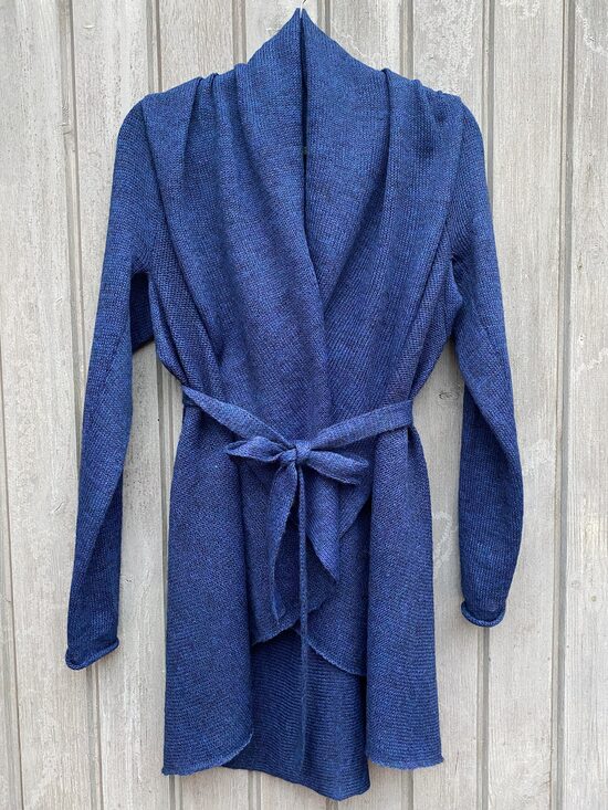 Tumši zila apaļjaka L-XL izmērs